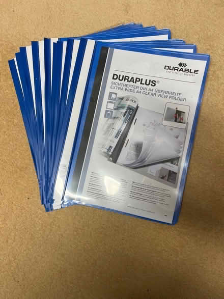 Photo of free 9 Presentation folders (Dinton SP3) #1