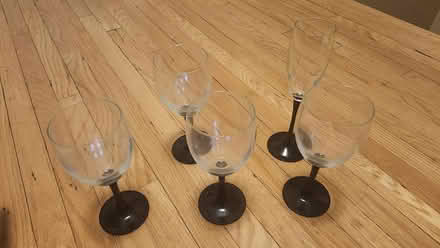 Photo of free 4 wine glasses (York Mills and Don Mills) #1