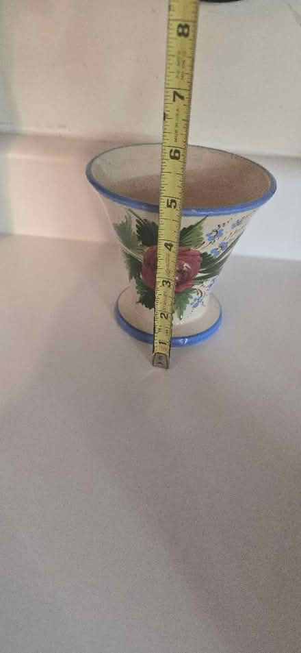 Photo of free Vintage Italian Floral Vase (Bellflower) #4