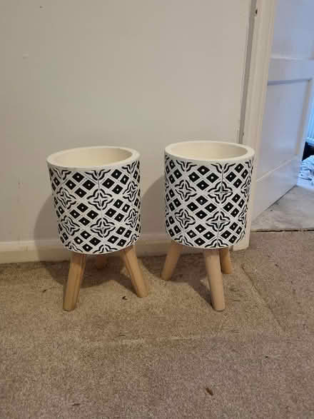 Photo of free Pair of planters (CH45) #1