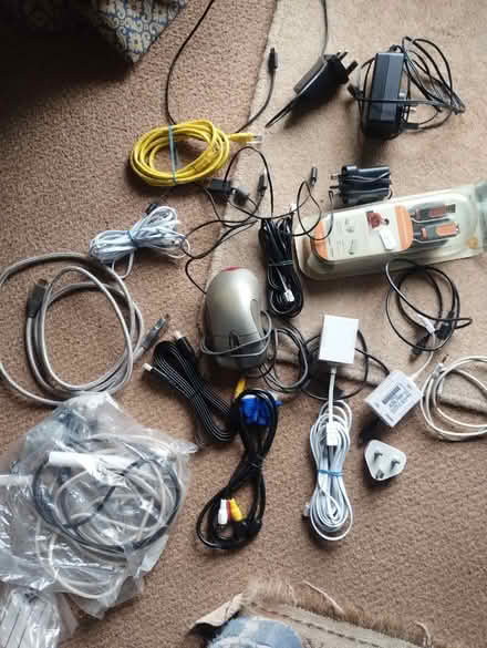 Photo of free Cables (Much Cowarne HR7) #1