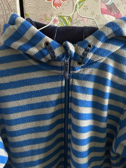 Photo of free Mountain Warehouse fleece -13yr (TW2 whitton) #2