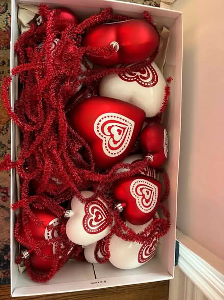 Photo of free Hearts -Red and -White @20 (Clarkson L5J 2X6) #1