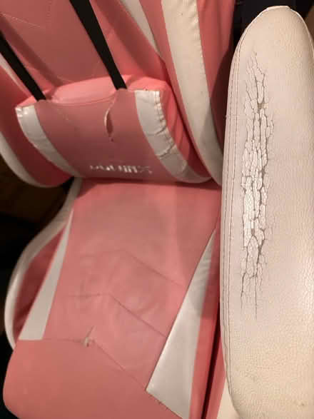 Photo of free gaming chair (South Norwood SE25) #3