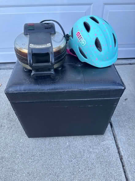 Photo of free Storage ottoman, waffle maker… (newark) #1