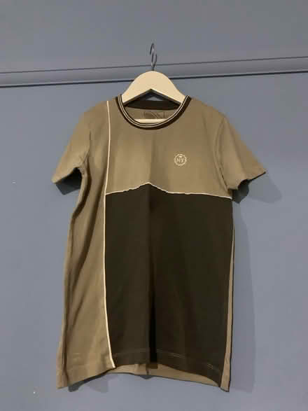 Photo of free Child’s grey t-shirt (Tilehurst RG30) #1