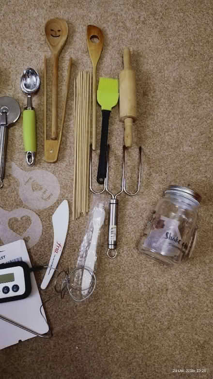Photo of free Variety of Kitchen Items (2) (Totteridge HW HP13) #2