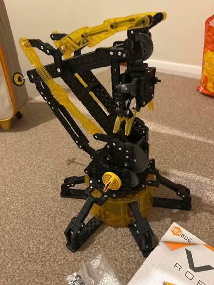 Photo of free Robotics are engineering toy (Trumpington Ward CB2) #2