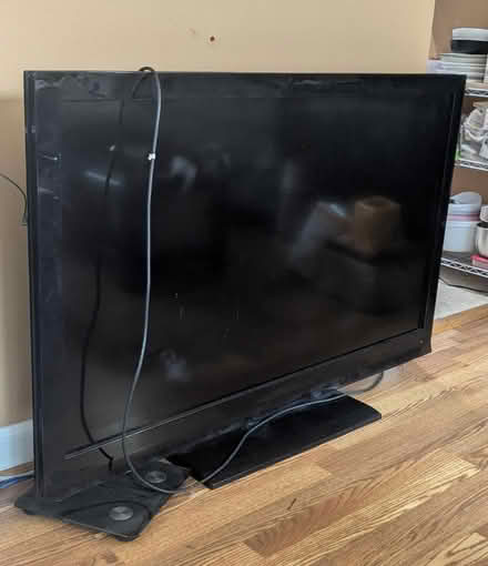 Photo of free 55" flat screen TV (Rosslyn) #1