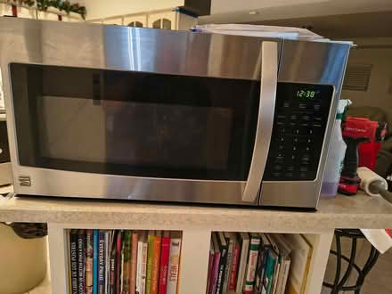 Photo of free Under counter over stove microwave (Majestic oaks subdivision) #1