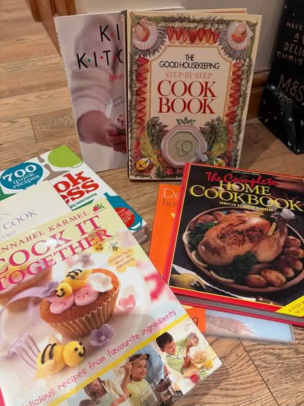 Photo of free 7 cook books (Llanbadarn fawr LD1) #1