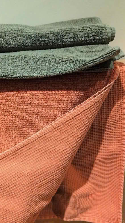 Photo of free John Lewis bath towels (Hatton Wall, EC1N) #4