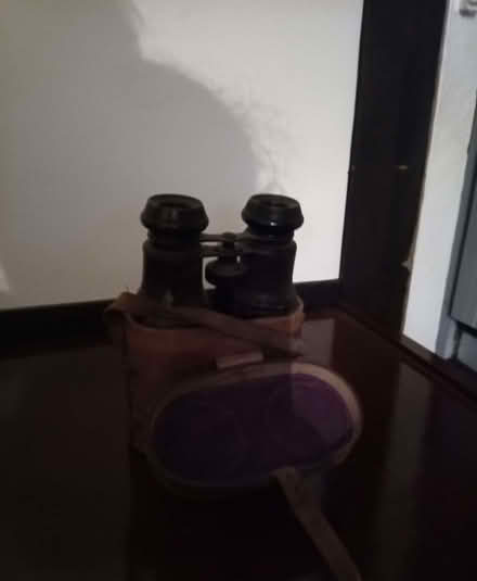 Photo of free Vintage Binoculars (Cromford DE4) #1