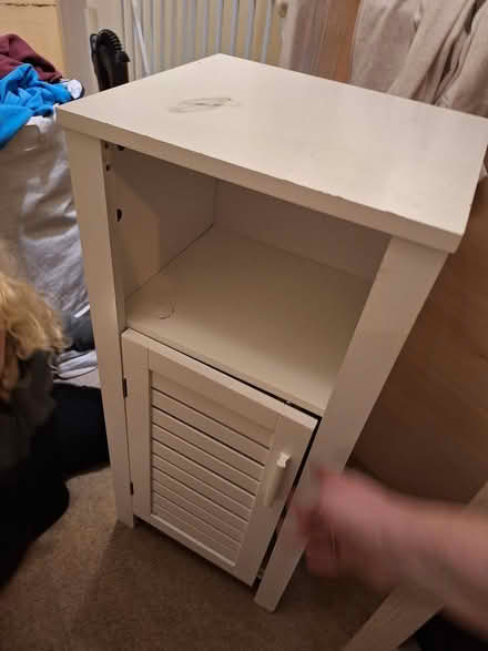 Photo of free Small white bathroom cupboard (Maidenhead SL6) #1