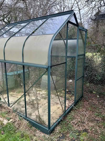 Photo of free Green house (Burgess hill RH15) #2
