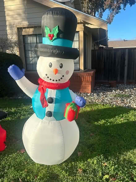 Photo of free Christmas Inflatables (Pleasanton (Del Prado)) #2