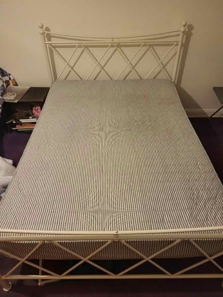 Photo of free Double Mattress (Collection SL9) #1