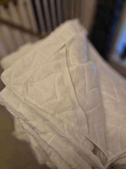 Photo of free Mattress Protector (Swainshill HR4) #1
