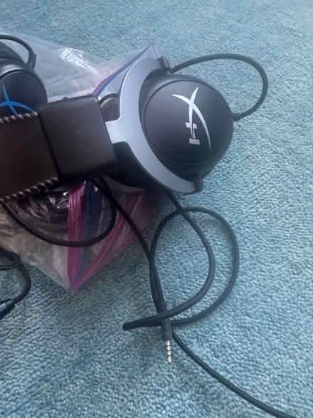 Photo of free Headphones with microphones (Alameda) #3