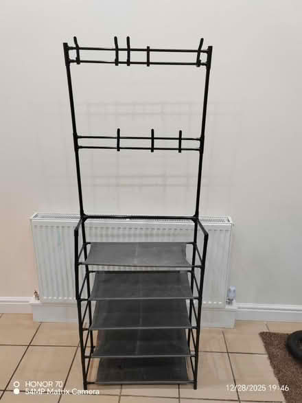 Photo of free B&M stand (BD22) #1