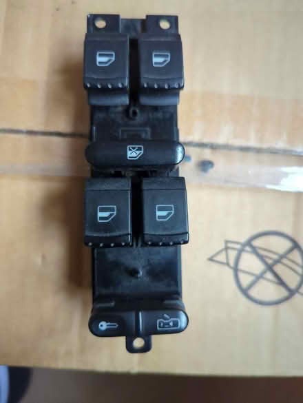 Photo of free VW Sharon window motor and switch (IG4) #3