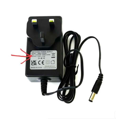 Photo of Charger/Power supply 12V, 2-3 A, with a barrel plug (+ inside, -outside) (AB11) #1