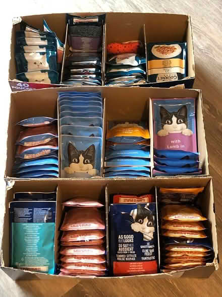 Photo of free cat food (Deal) #1