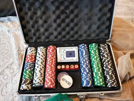 Photo of free poker set (Newbury, RG14) #1
