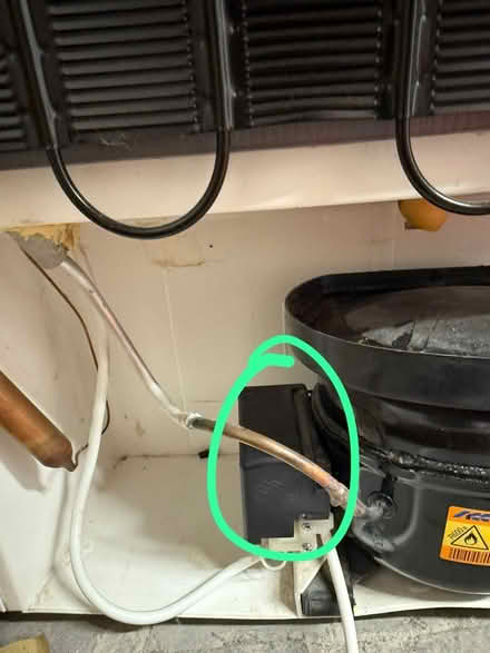 Photo of free Indesit Under-the-counter fridge (Headington, OX3) #4