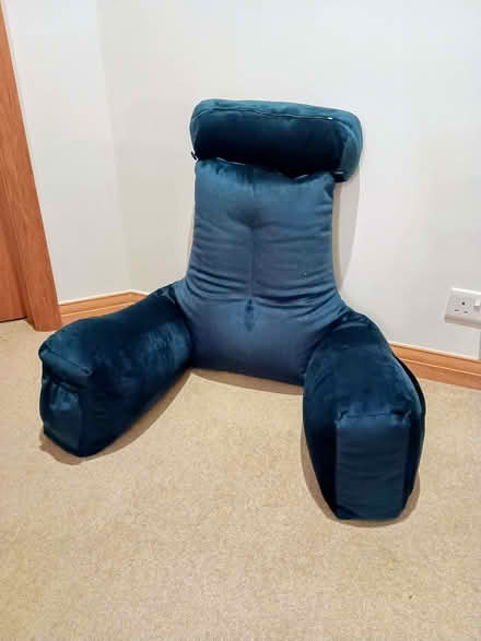 Photo of free 'Reading cushion' (Nailsea BS21) #1