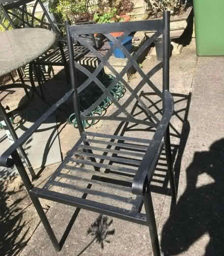Photo of free Patio table and chairs (Solihull B92) #3