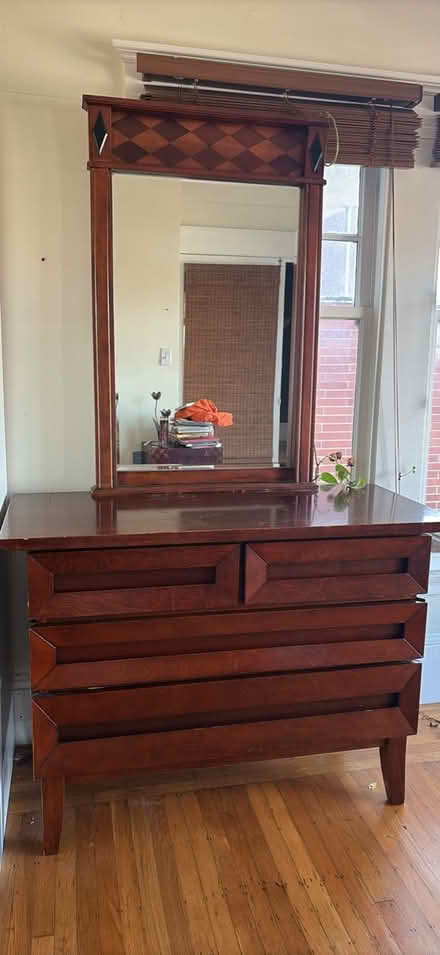 Photo of free vanity (lake merritt) #1