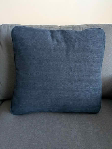 Photo of free Throw Pillows (Near Roosevelt and Alameda) #1