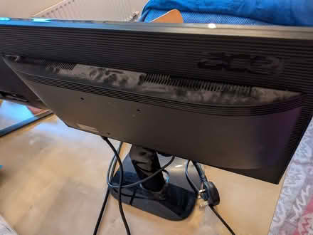 Photo of free computer monitor screen (Woolstone MK15) #2