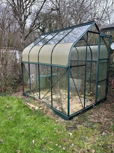 Photo of free Green house (Burgess hill RH15) #4