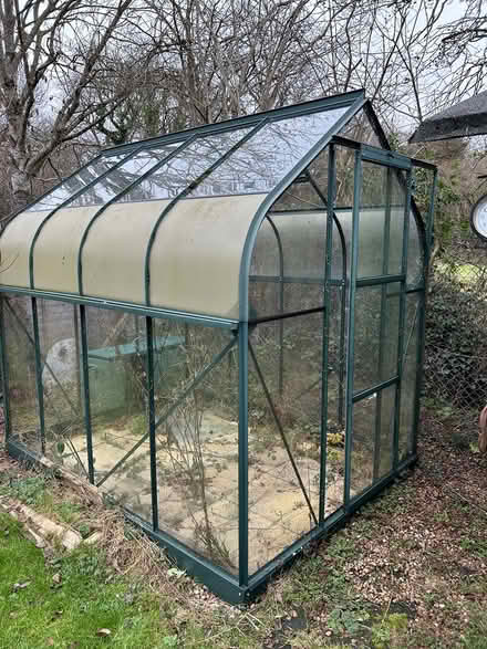 Photo of free Green house (Burgess hill RH15) #1