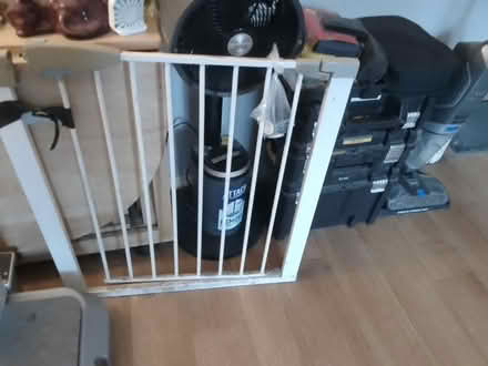 Photo of free Child gate (pet) (Hounslow TW4 6Ba) #1