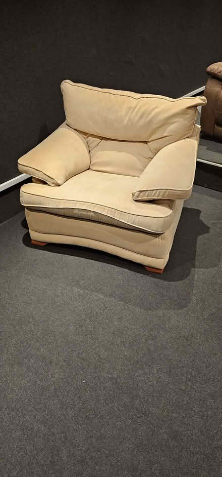 Photo of free cream armchairs (Old Harlow CM17) #1