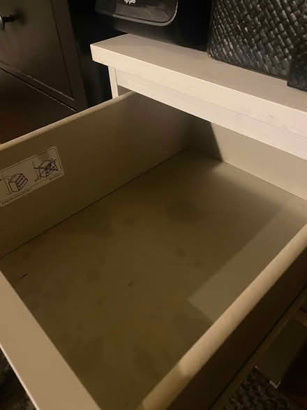 Photo of free White malm 2draws (Waterloo SE1) #3