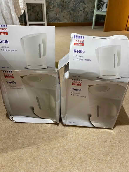 Photo of free 3 unused kettles (Murton/Hilton CA16) #2
