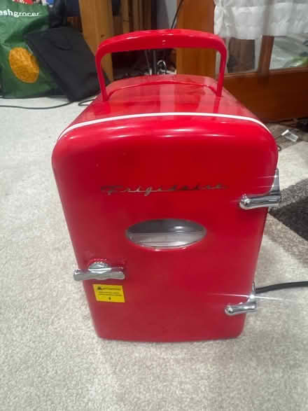 Photo of free Mini beverage cooler (Stuyvesant Heights) #1