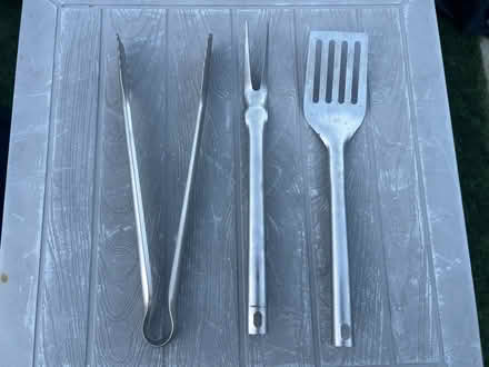 Photo of free metal utensils for cooking/grilling (Hawthorne) #1