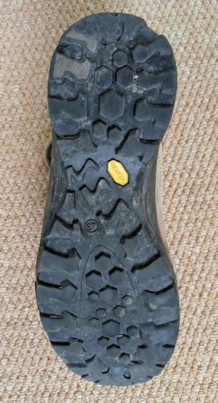 Photo of free Craghoppers men’s lightweight walking shoes UK size 9 (Woodbridge IP12) #3