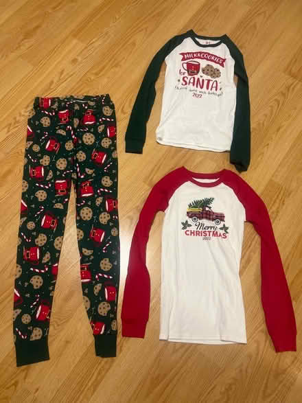 Photo of free Kids Christmas pajamas (10) (Bathurst and College) #1