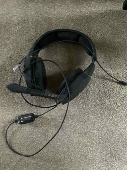Photo of free Ps headset (Hendon. NW4) #2