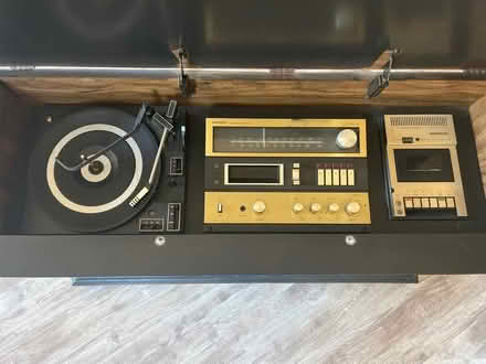Photo of free Vinyl, 8-Track, Cassette, Radio (Downingtown, PA) #1