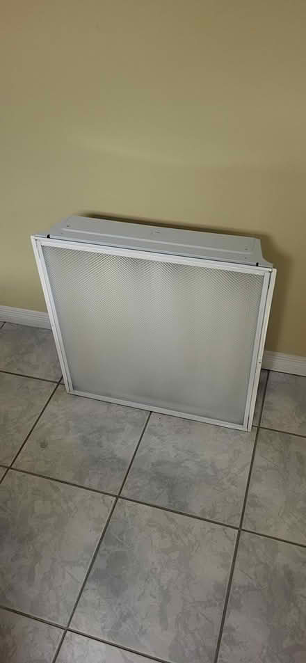 Photo of free 2'x2' flourecent light fixture (carlingwood) #1