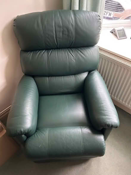 Photo of free Green leather recliner (Hockley Heath B94) #1