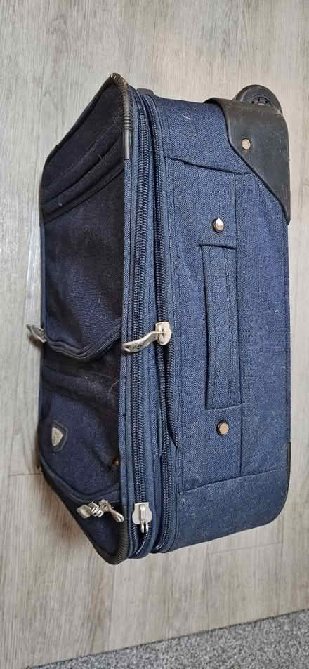 Photo of free Suitcase 50x35x20cm (Honiton EX14) #3