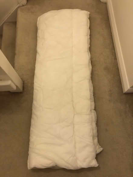 Photo of free Single duvet 13.5 tog (Whitehill SG4) #1